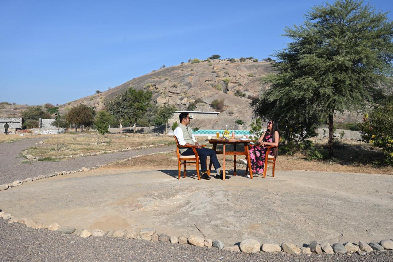 Clarks Safari Jawai Hotel Jawai Bandh Exterior photo